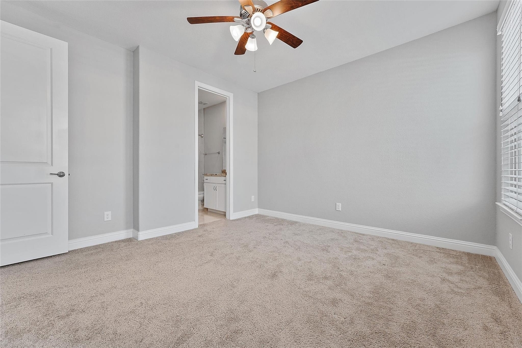 1221 W 19th Street - Photo 16