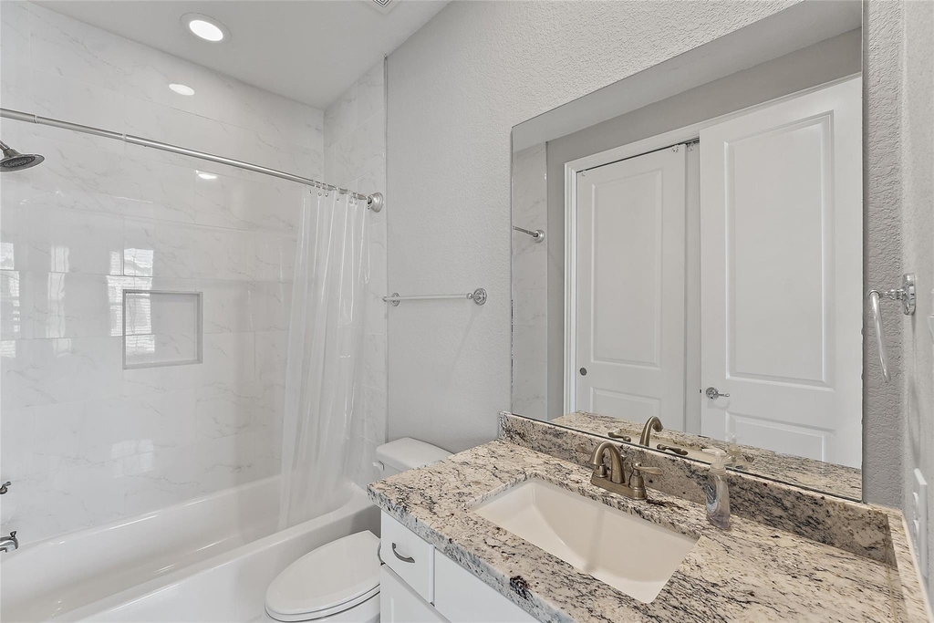1221 W 19th Street - Photo 17