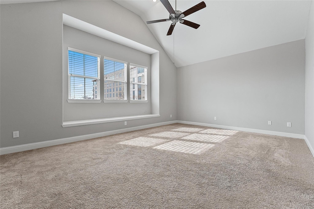 1221 W 19th Street - Photo 18