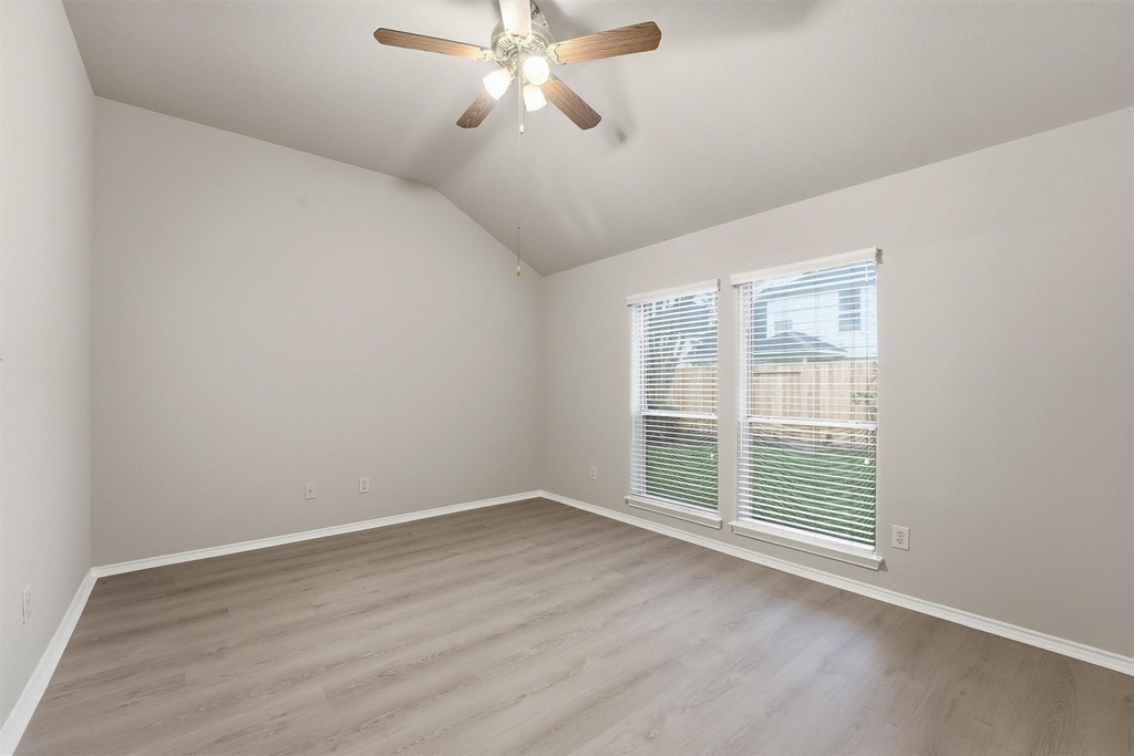 20931 Hamlet Ridge Lane - Photo 15