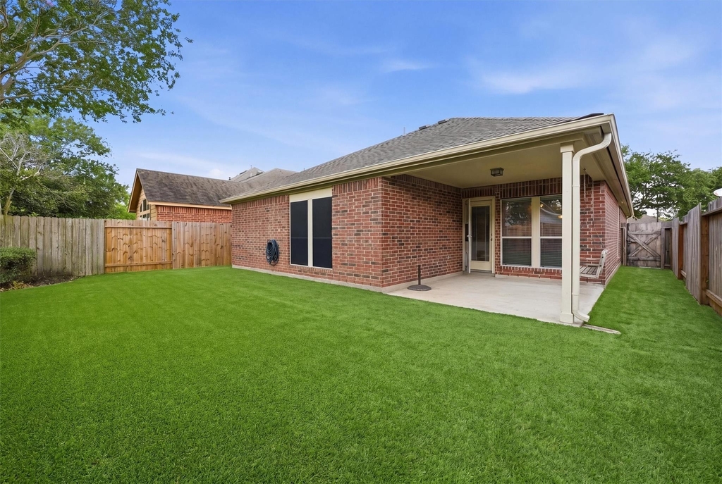 20931 Hamlet Ridge Lane - Photo 14