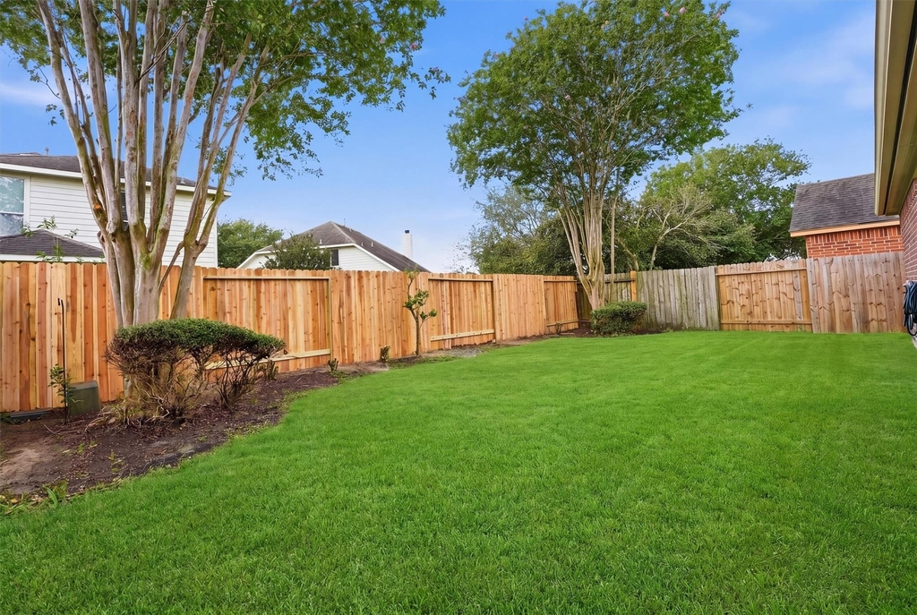 20931 Hamlet Ridge Lane - Photo 13