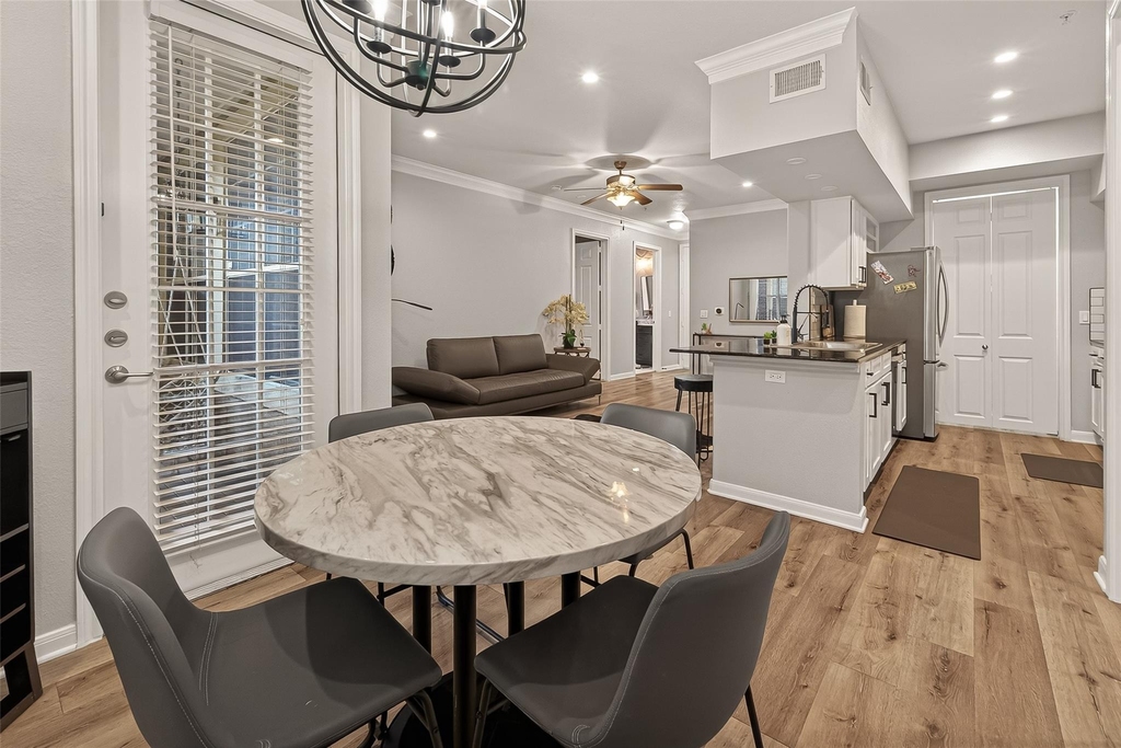 7575 Kirby Drive - Photo 4