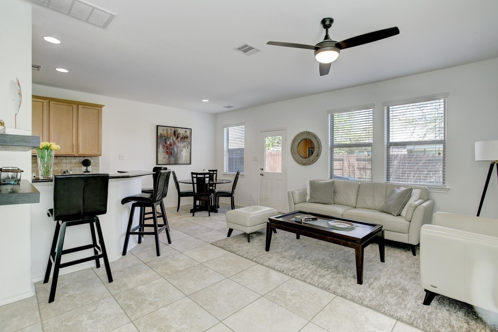 6423 Calgary Woods Lane - Photo 4