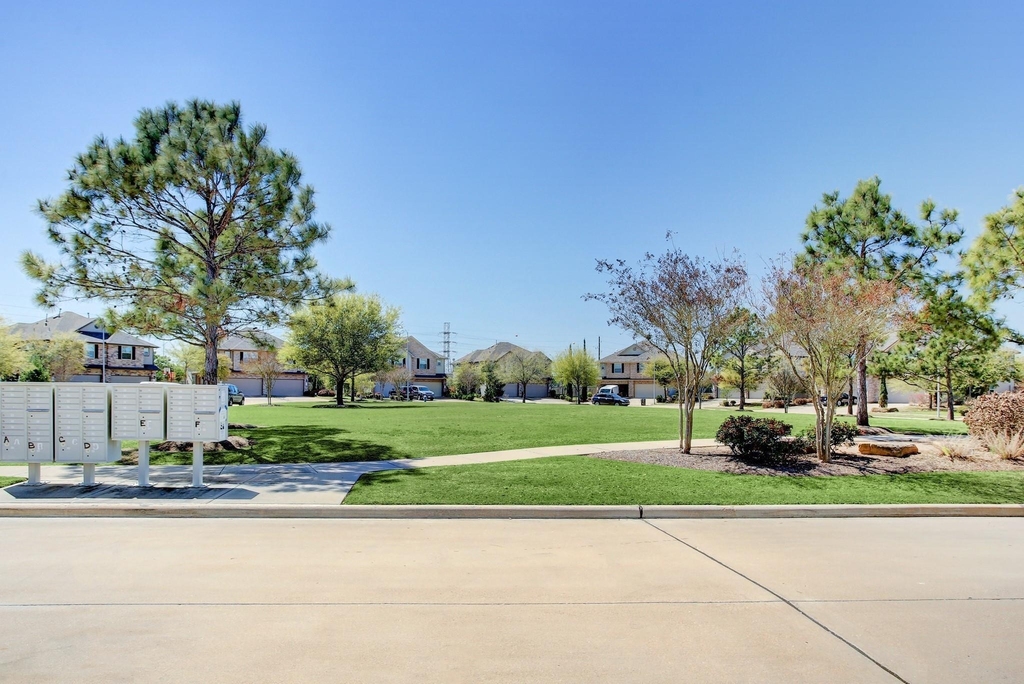 6423 Calgary Woods Lane - Photo 25