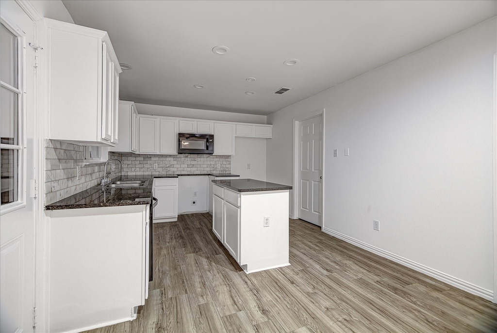 3107 Rendezvous Court - Photo 11