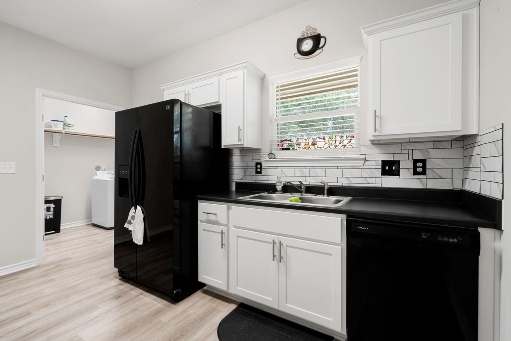 6927 David Street - Photo 13