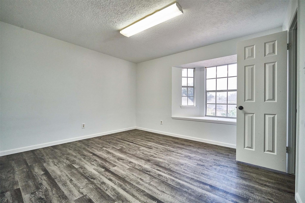 11011 Landsbury Court - Photo 26