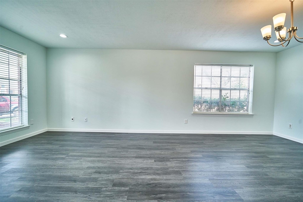 11011 Landsbury Court - Photo 6