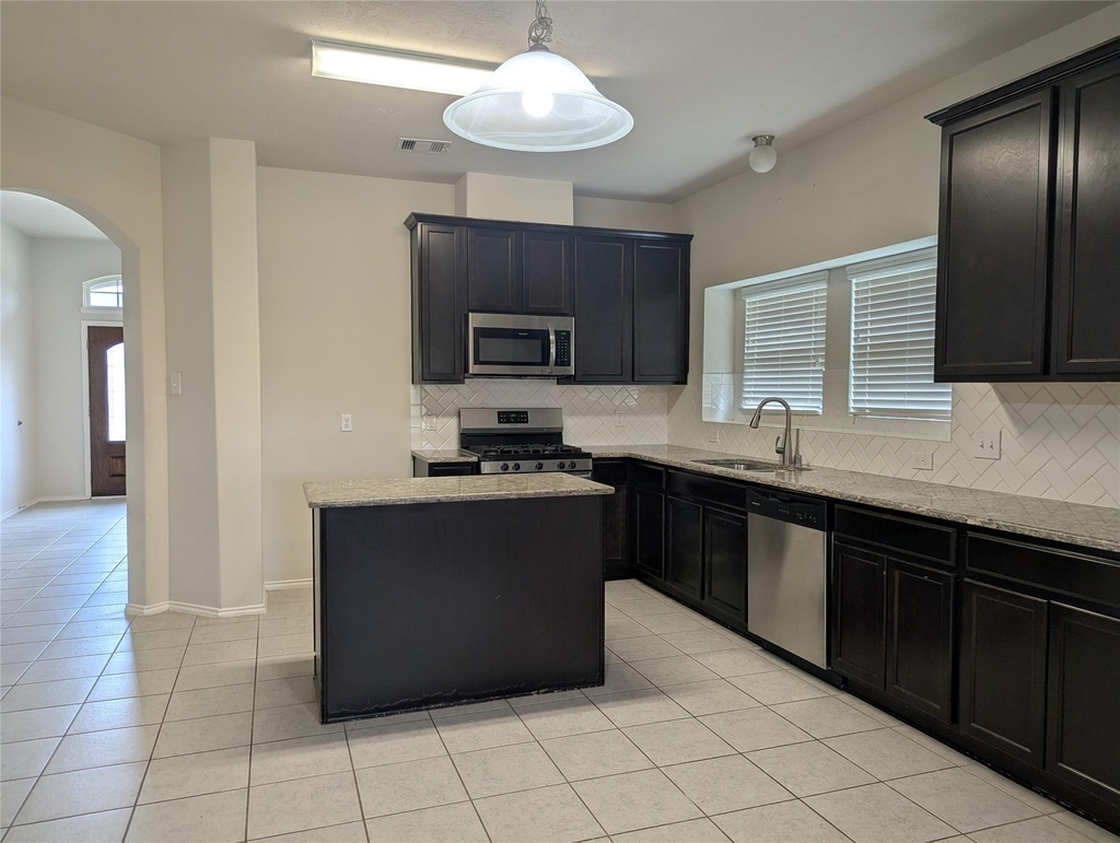 13319 Lansdown Street - Photo 7