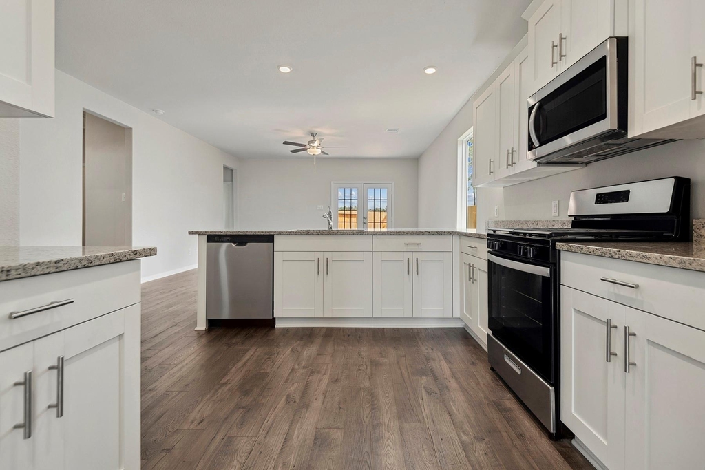 15450 Maple Terrace Drive - Photo 5