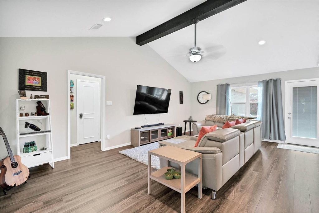 143 Bluebonnet Street - Photo 11