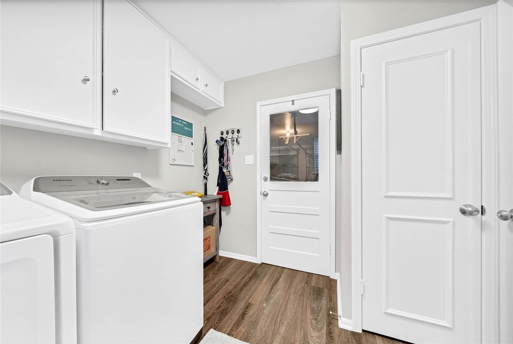 143 Bluebonnet Street - Photo 16