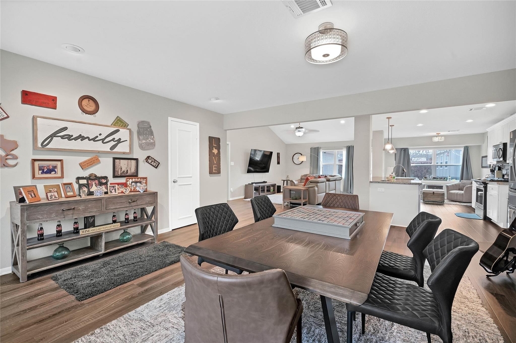 143 Bluebonnet Street - Photo 6