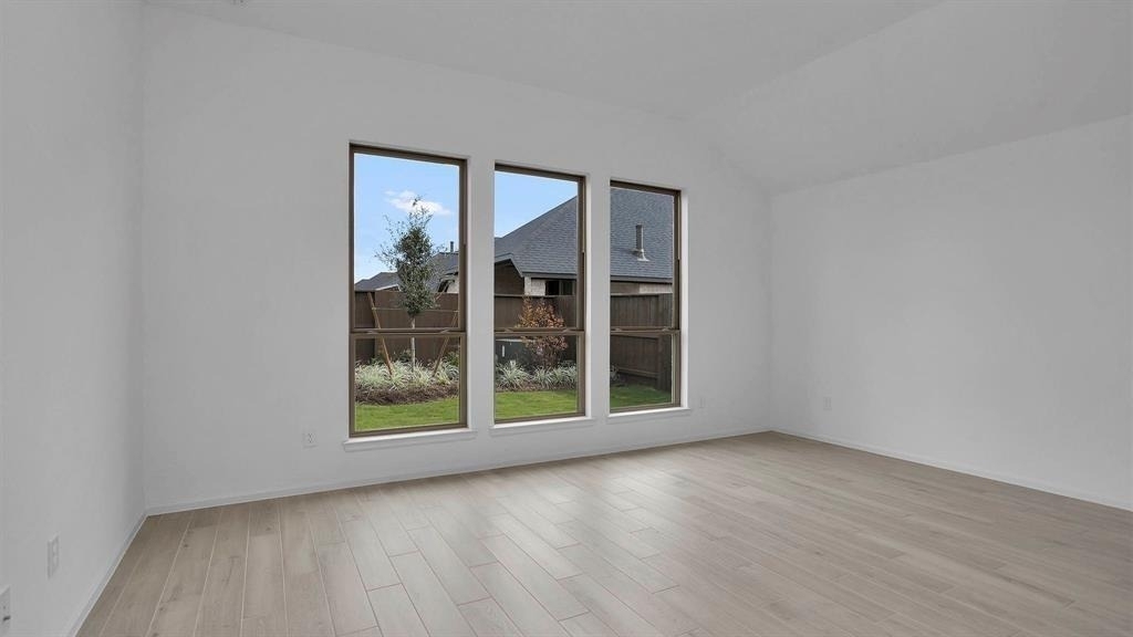 2910 Starling Drive - Photo 7