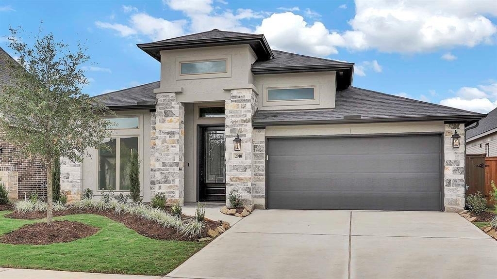 2910 Starling Drive - Photo 0