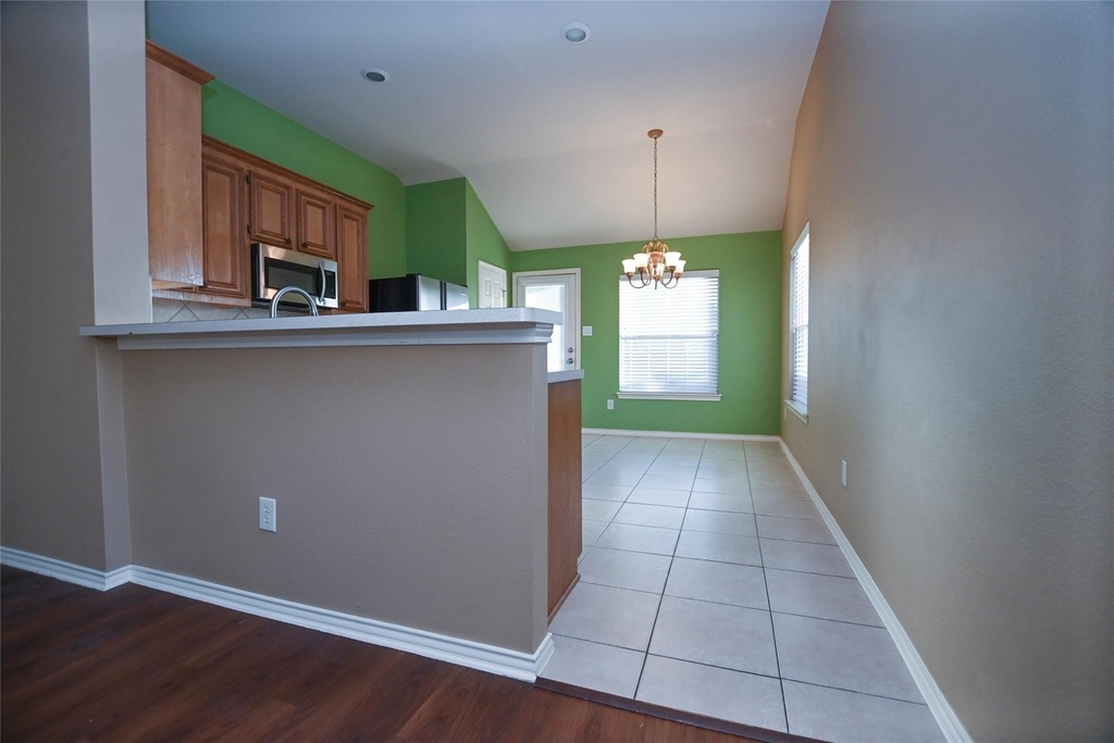2123 Castle Gardens Lane - Photo 8