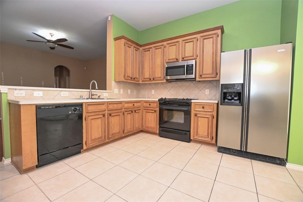 2123 Castle Gardens Lane - Photo 10