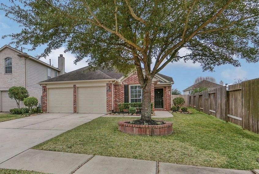 2123 Castle Gardens Lane - Photo 1