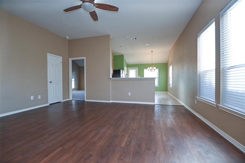 2123 Castle Gardens Lane - Photo 3