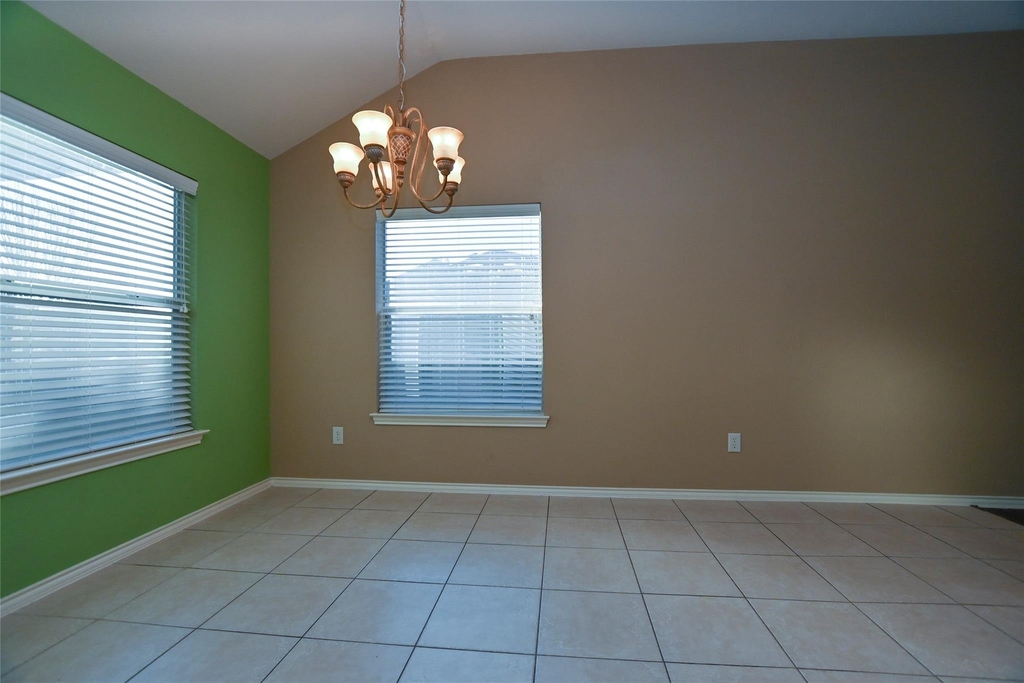2123 Castle Gardens Lane - Photo 7