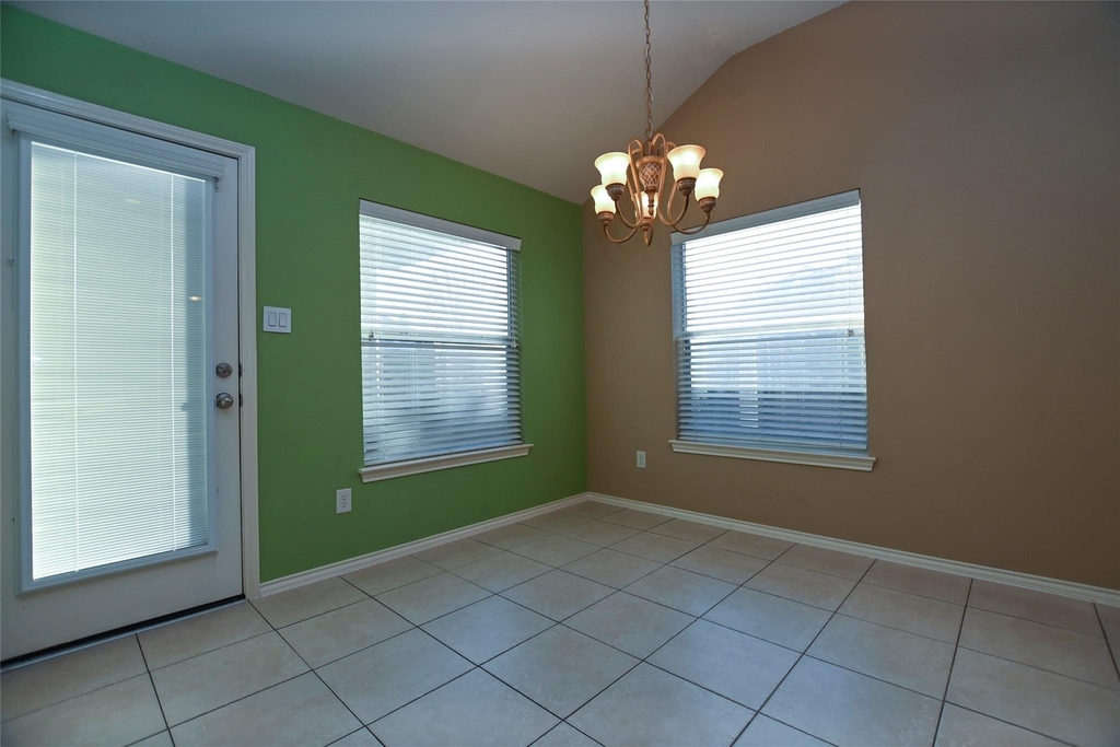2123 Castle Gardens Lane - Photo 6