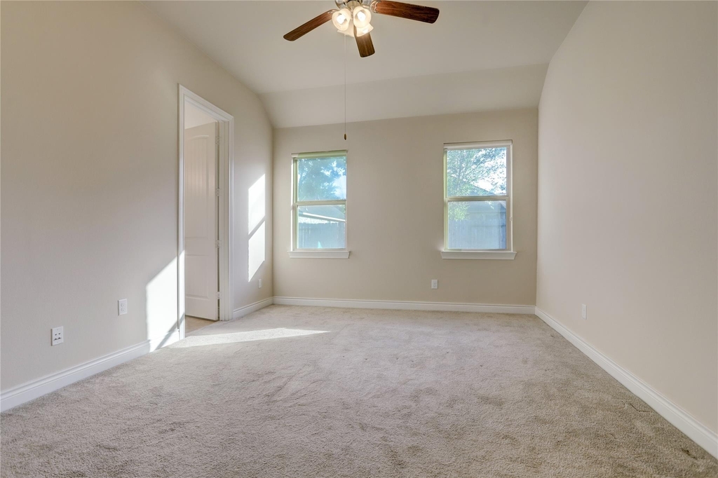 606 Sabinal Street - Photo 15