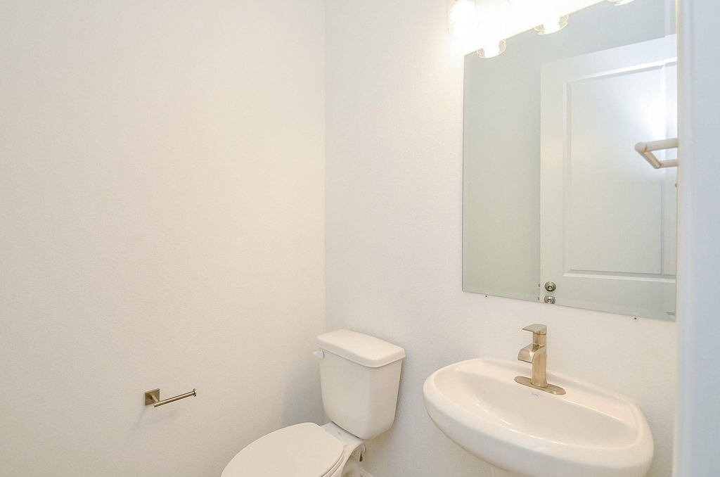 3811 Hermitage Drive - Photo 10