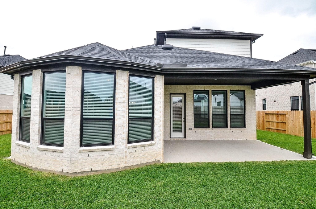 3811 Hermitage Drive - Photo 6