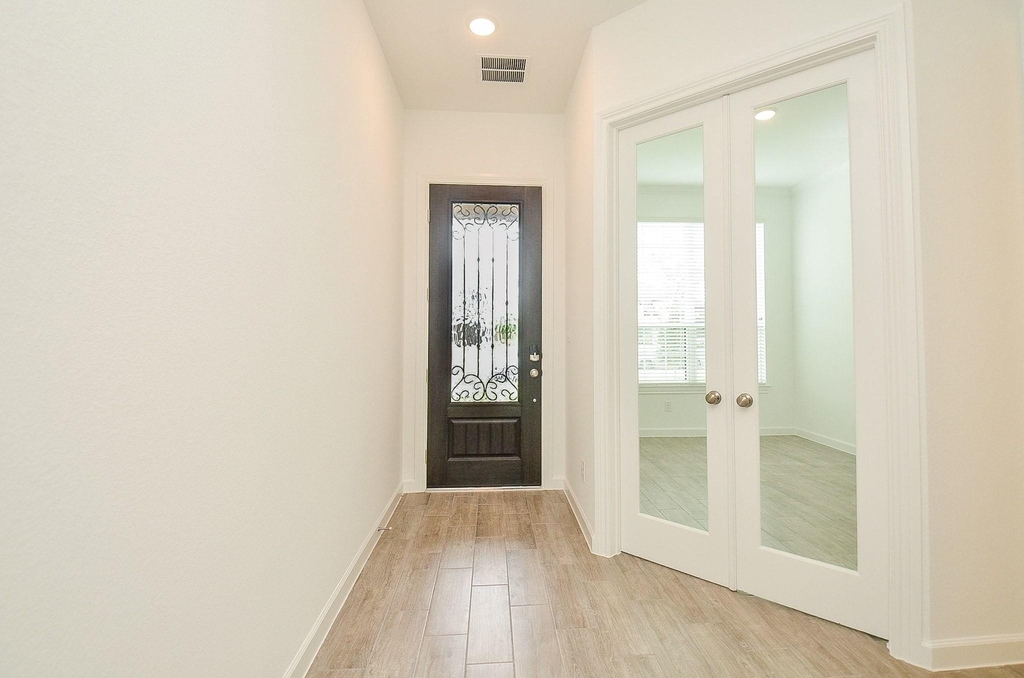 3811 Hermitage Drive - Photo 9