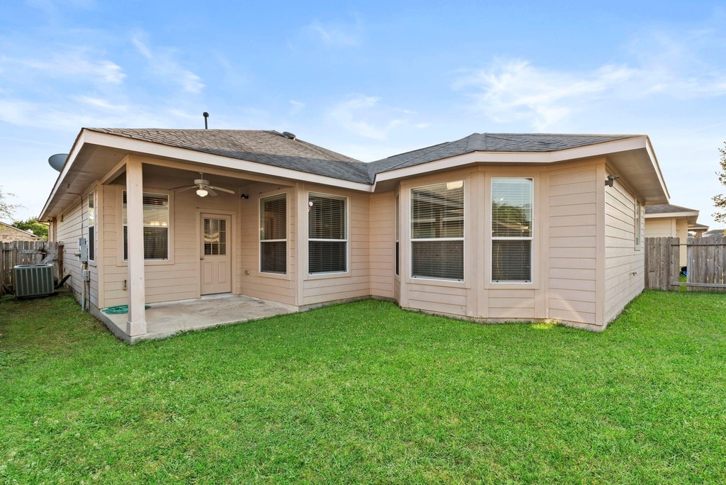 16710 Jelly Park Stone Drive - Photo 3