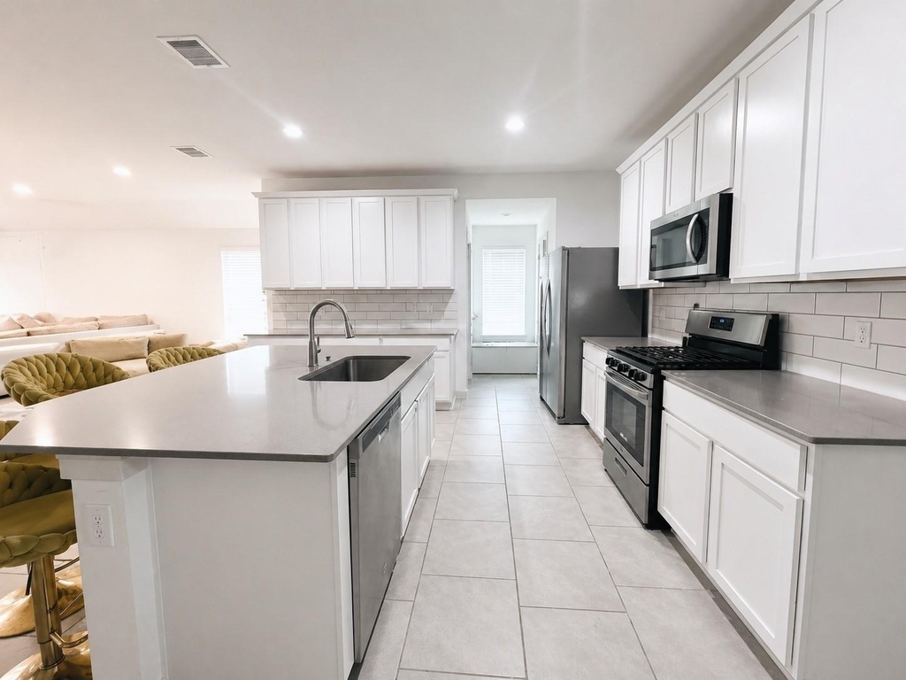 28926 Yukon River Court - Photo 2