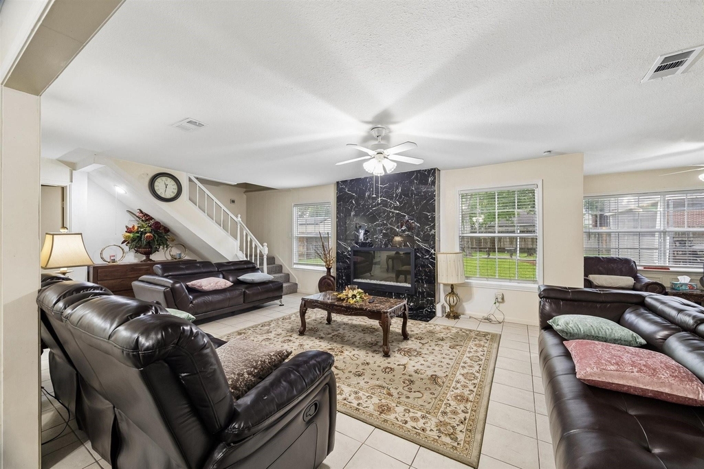 7511 Theisswood Road - Photo 2