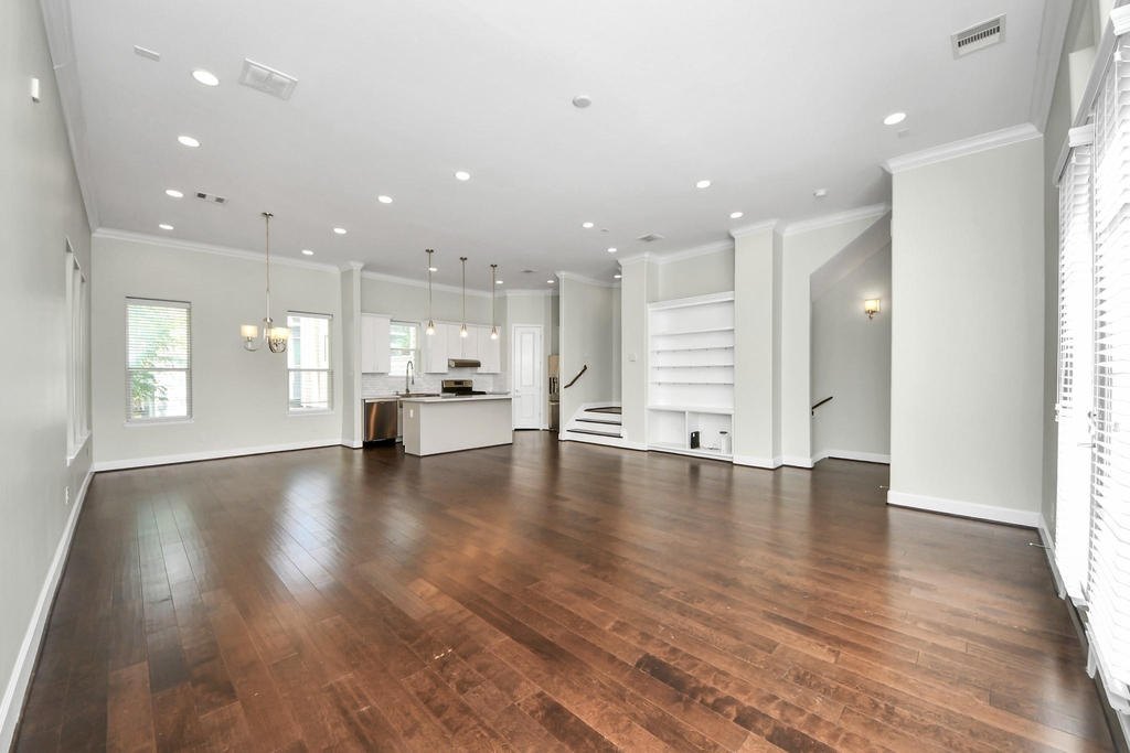 1716 Stuart Street - Photo 8
