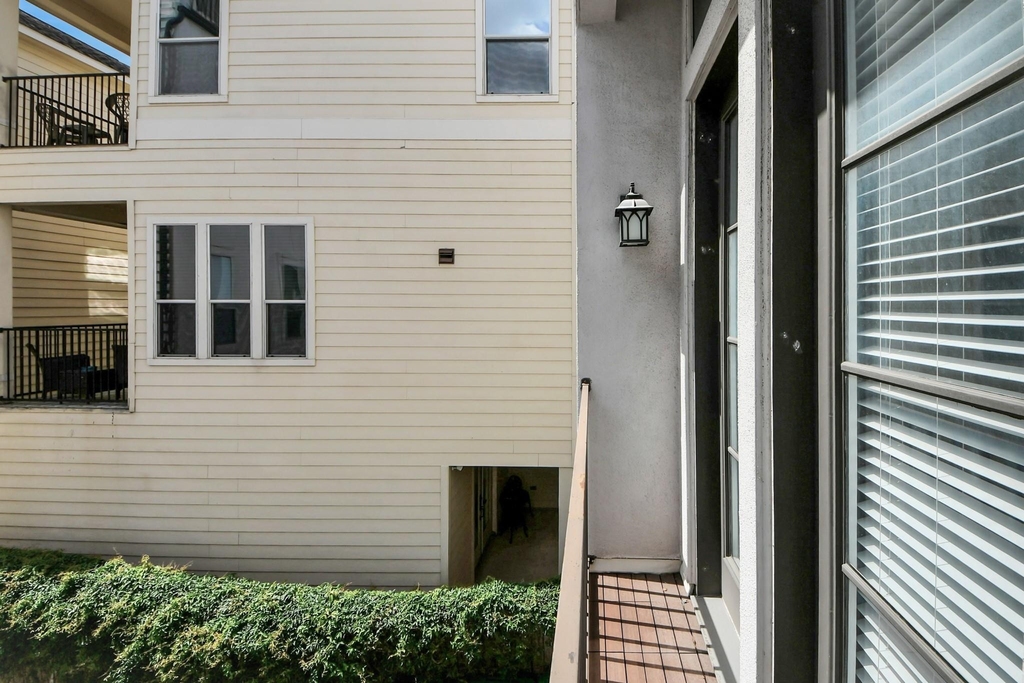 1716 Stuart Street - Photo 12
