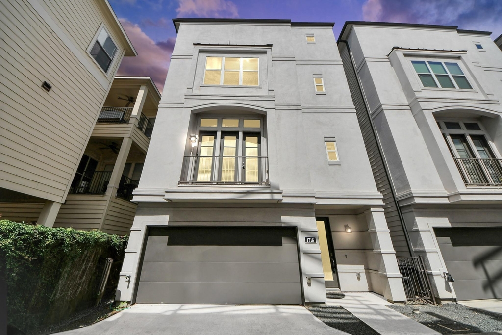 1716 Stuart Street - Photo 0