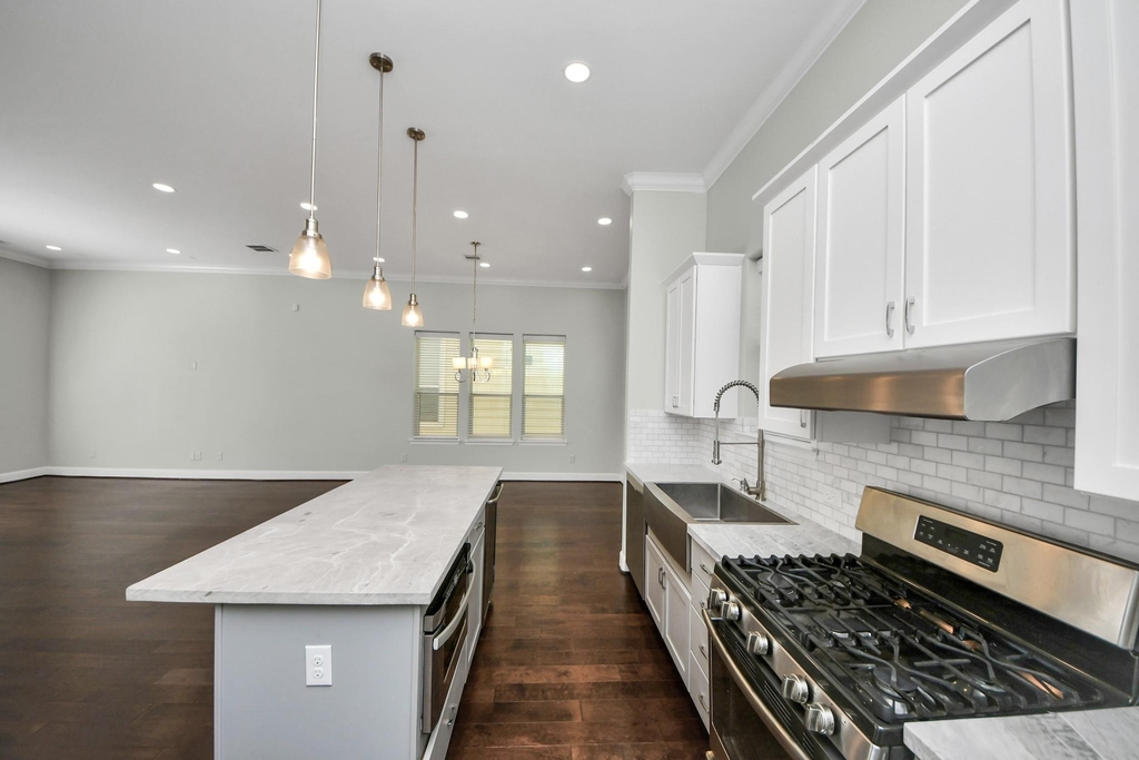 1716 Stuart Street - Photo 17
