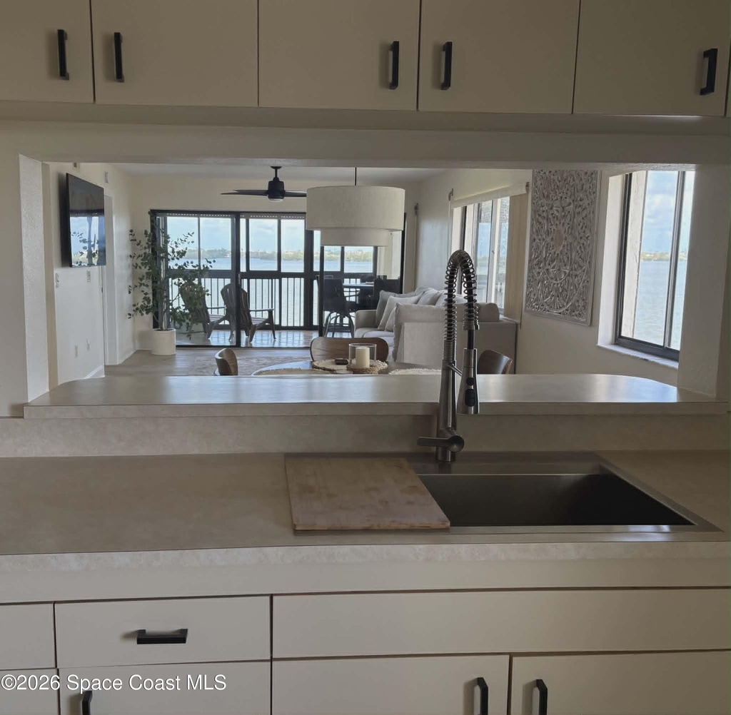 250 S Sykes Creek Parkway - Photo 15