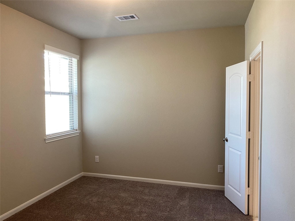 5255 Prairie Terrace Lane - Photo 14