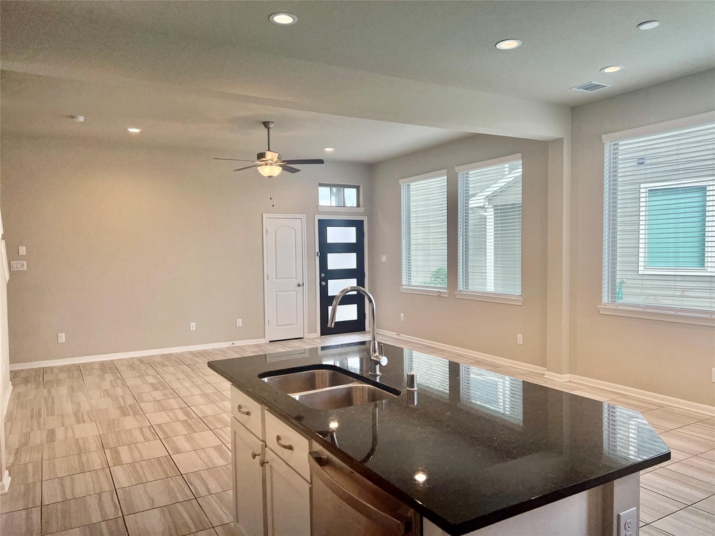 5255 Prairie Terrace Lane - Photo 3