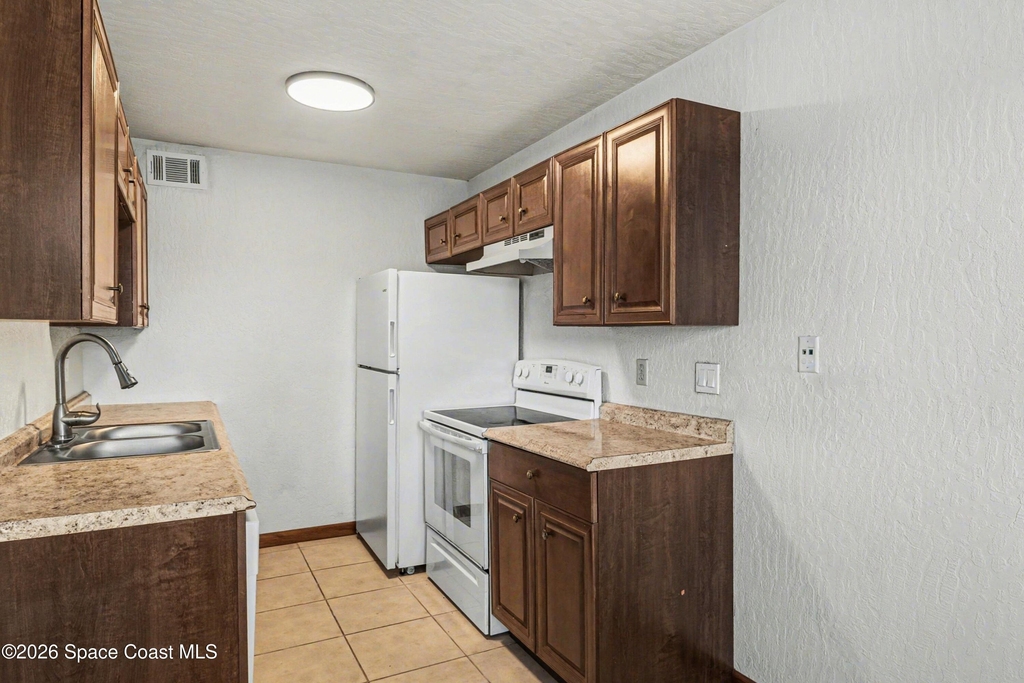 1123 Tree Ridge Lane Ne - Photo 8