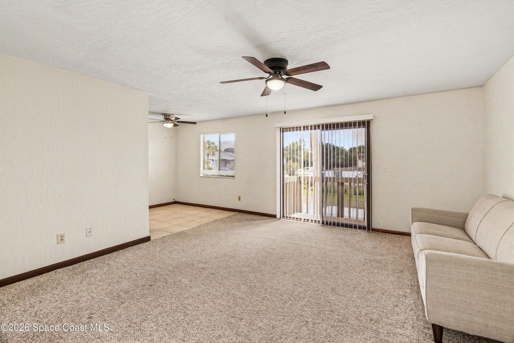 1123 Tree Ridge Lane Ne - Photo 6