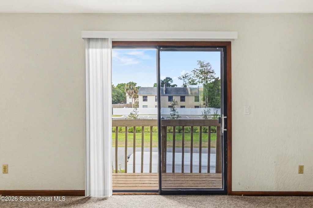 1123 Tree Ridge Lane Ne - Photo 5