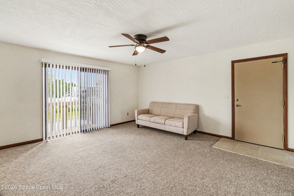 1123 Tree Ridge Lane Ne - Photo 4