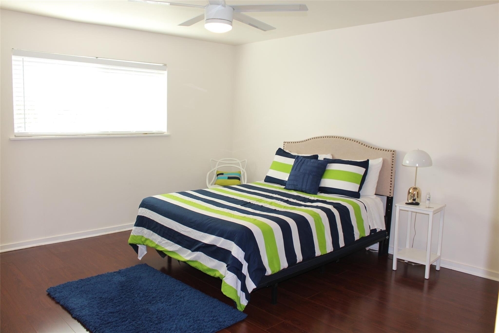 5343 Richmond Avenue - Photo 2