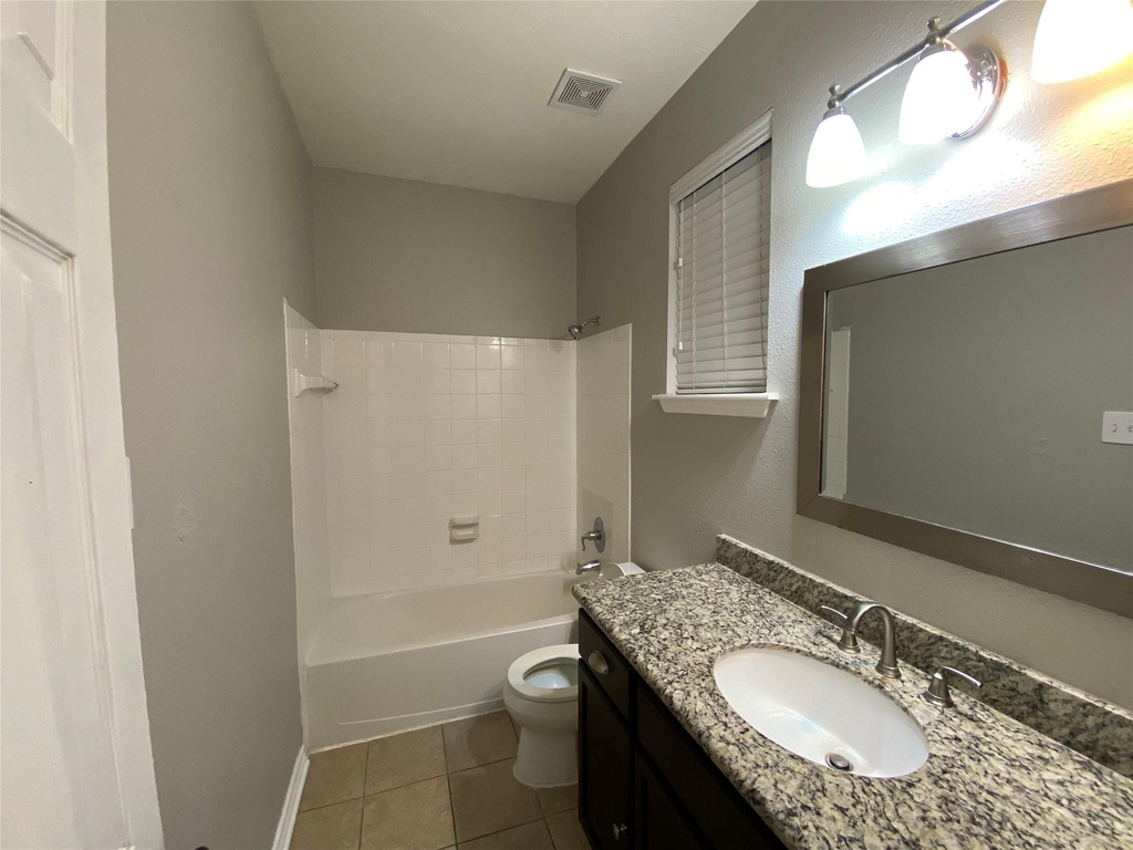 5602 Walkabout Way - Photo 21