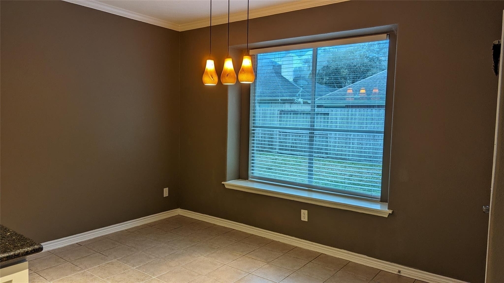 5602 Walkabout Way - Photo 11