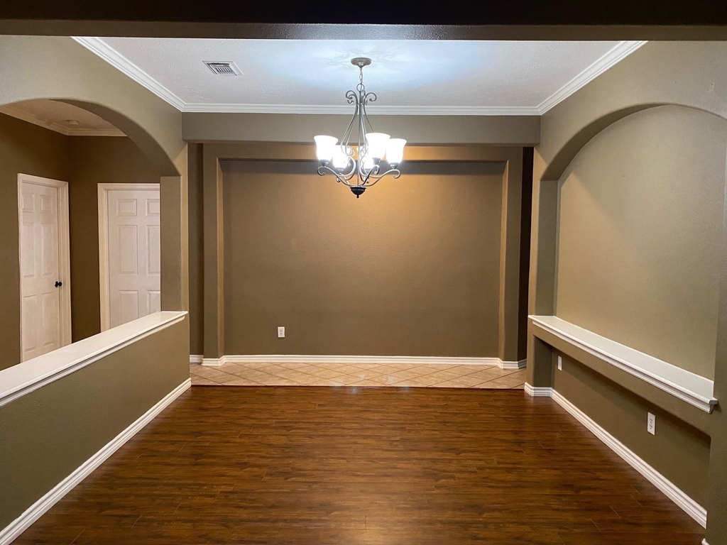 5602 Walkabout Way - Photo 3