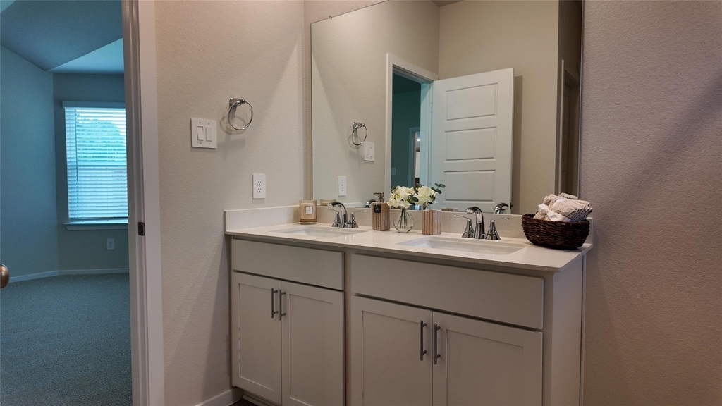 16241 Parish Pointe Court - Photo 21