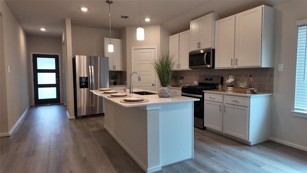 16241 Parish Pointe Court - Photo 6